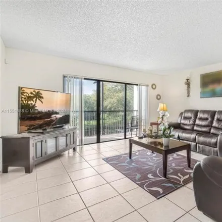 Image 6 - 418 Lakeview Drive, Weston, FL 33326, USA - Condo for sale