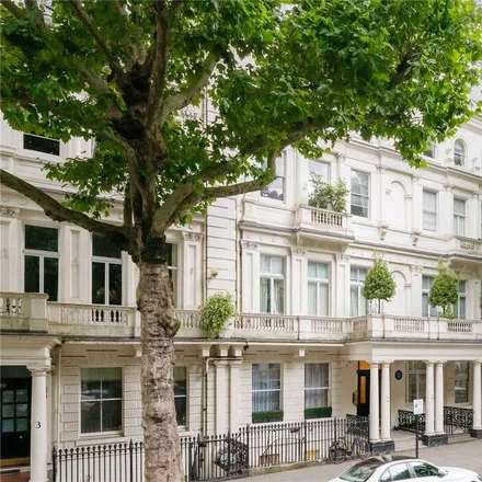 Rent this 2 bed apartment on 4 Queen's Gate in London, SW7 5QL