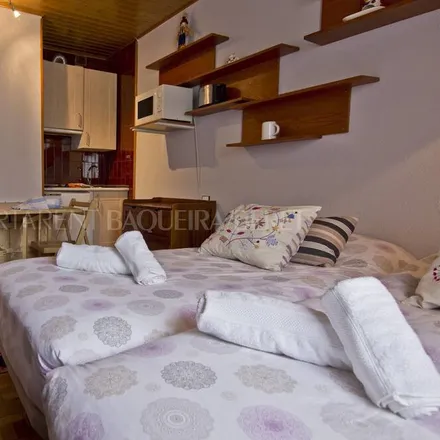 Rent this studio apartment on 25598 Baqueira