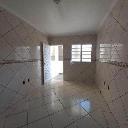 Rent this 2 bed house on Avenida Luiz Gonzaga do Amaral in Jardim Alto da Boa Vista, Mauá - SP