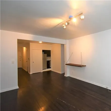 Image 6 - 801 Bronx River Road, City of Yonkers, NY 10708, USA - Condo for sale