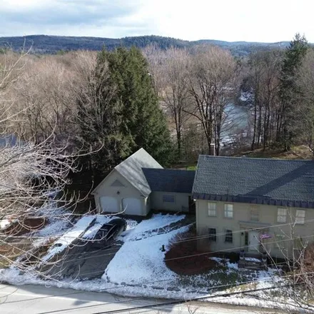 Buy this 4 bed house on 2105 Vermont Route 106 in Weathersfield, VT 05151
