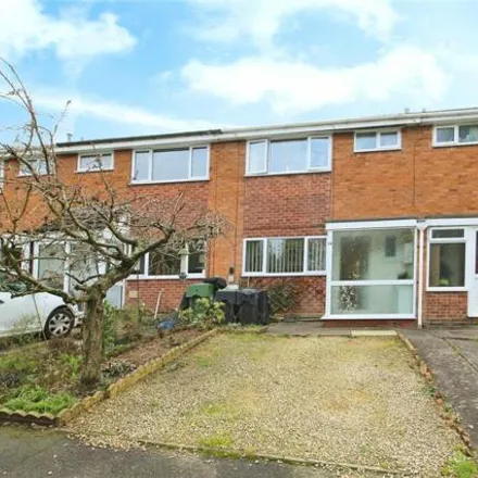 Buy this 3 bed townhouse on Willow Close in Bromsgrove, B61 8RD