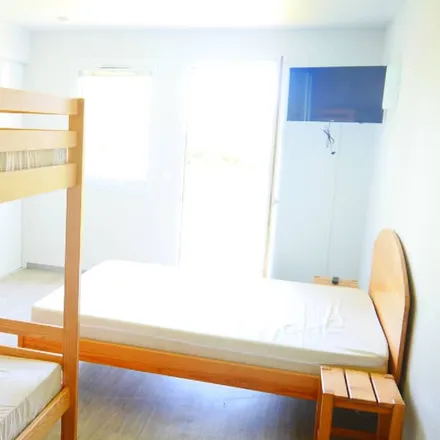 Rent this 1 bed house on Trébeurden in Rue des Plages, 22560 Trébeurden