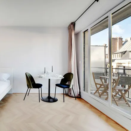 Image 4 - 9 Rue Marceline Desbordes-Valmore, 75116 Paris, France - Apartment for rent