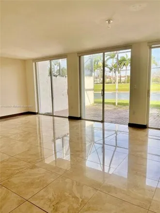 Image 2 - 10933 Northwest 65th Street, Doral, FL 33178, USA - Townhouse for rent
