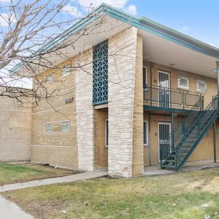 Rent this 1 bed apartment on 87th Street & Sacramento EB in West 87th Street, Evergreen Park