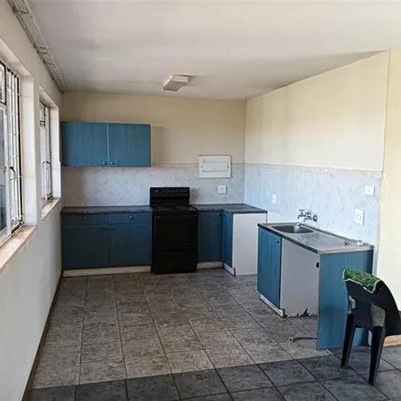 Image 2 - 584 27th Avenue, Tshwane Ward 52, Pretoria, 0135, South Africa - Apartment for rent