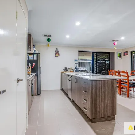 Image 4 - Markwell Avenue, Haynes WA 6112, Australia - Apartment for rent