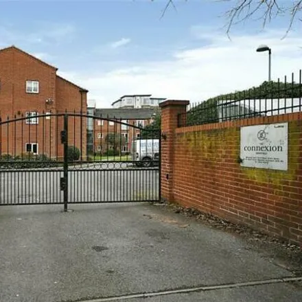 Image 2 - The Iron Lady, Stockwell Gate, Mansfield Woodhouse, NG18 5QD, United Kingdom - Apartment for rent