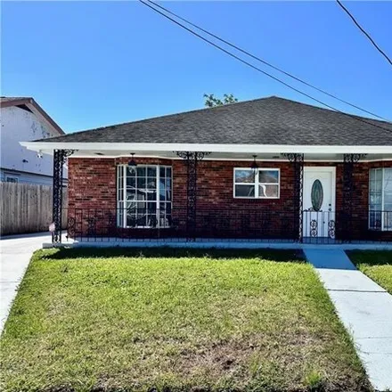Buy this 3 bed house on 4608 Mendez Street in New Orleans, LA 70126
