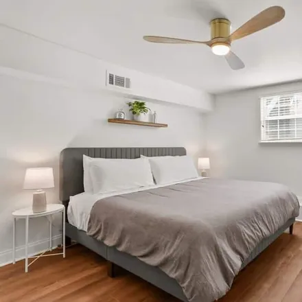 Rent this 3 bed apartment on New Orleans