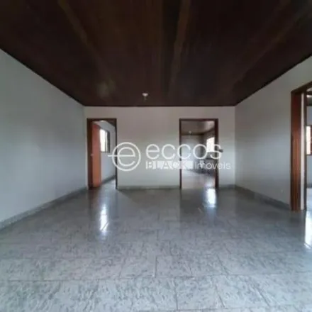 Buy this 5 bed house on Rua Clemente Pereira in Pampulha, Uberlândia - MG