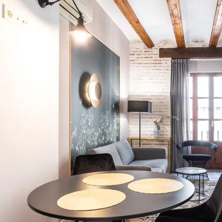 Rent this studio apartment on Carrefour Express in Carrer de Quart, 46008 Valencia