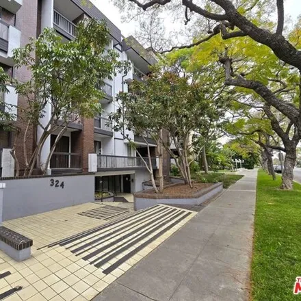 Rent this 2 bed condo on 9184 West 3rd Street in Beverly Hills, CA 90210