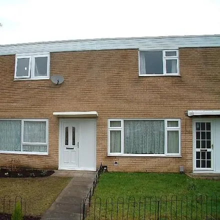 Rent this 3 bed house on Lulworth Close in Farnborough, GU14 8TS