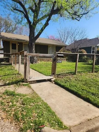 Rent this 2 bed house on 1316 Pasadena Drive in Austin, TX 78757