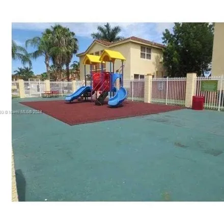 Image 2 - 5570 Northwest 107th Avenue, Doral, FL 33178, USA - Townhouse for rent