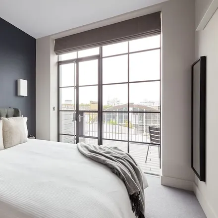 Rent this 1 bed apartment on London in EC1R 5HT, United Kingdom