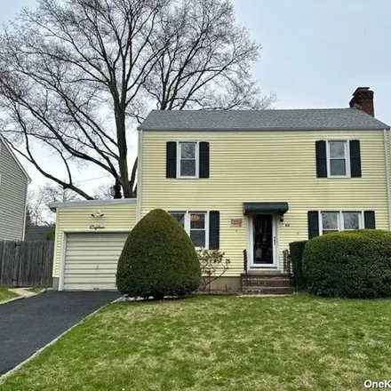 Buy this 3 bed house on 18 Purdue Road in City of Glen Cove, NY 11542