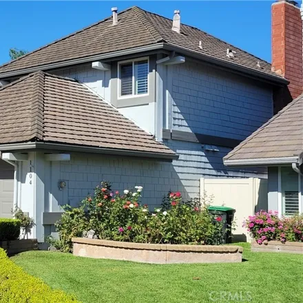Rent this 3 bed house on Santa Ana Avenue in Santa Ana Country Club, CA 92707