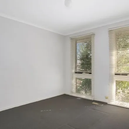 Rent this 4 bed apartment on 6 Amaroo Crescent in Wodonga VIC 3690, Australia