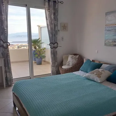 Rent this 1 bed apartment on 20220 L'Île-Rousse