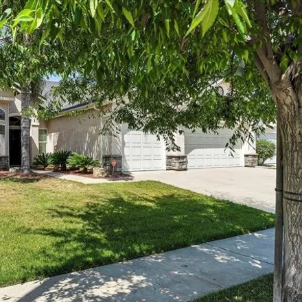 Image 7 - 2310 Kaiser Creek Ave E, Tulare, California, 93274 - House for sale