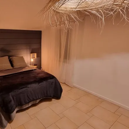 Rent this 3 bed house on L'Épine in 1 Avenue de la Liberté, 85740 L'Épine