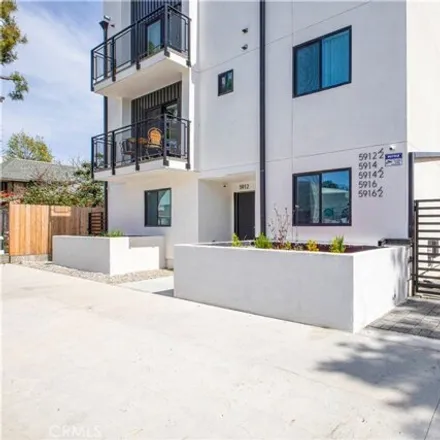 Rent this 3 bed townhouse on 11380 Tiara Street in Los Angeles, CA 91601