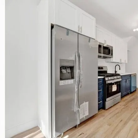 Image 3 - 43 Dumont Avenue, New York, NY 11212, USA - House for rent