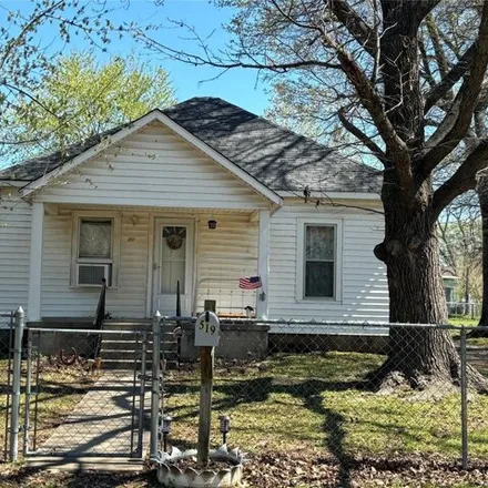 Buy this 3 bed house on 284 East Pekin Avenue in Morris, Okmulgee County