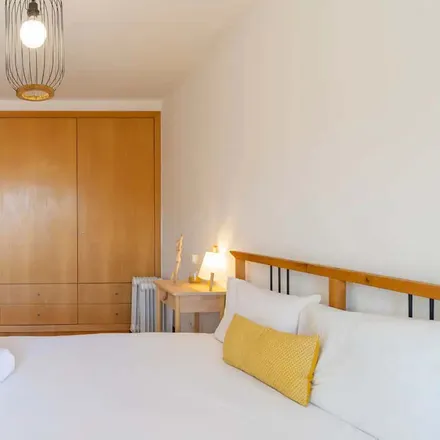 Rent this 1 bed apartment on Praça Coronel Pacheco in 4050-453 Porto, Portugal