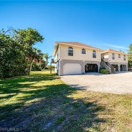 Buy this 3 bed house on 913 Rabbit Road in Sanibel, Lee County