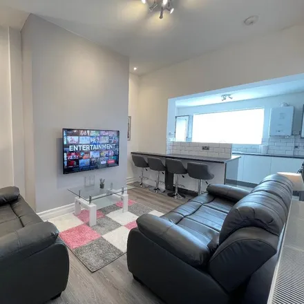 Image 1 - Jackson Street, North Shields, NE30 2HY, United Kingdom - Apartment for rent