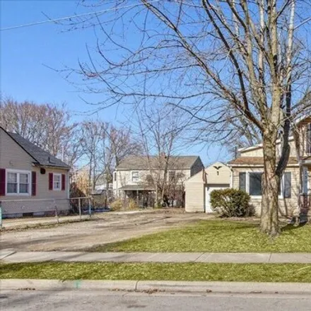 Buy this 3 bed house on 282 East Water Street in Urbana, OH 43078