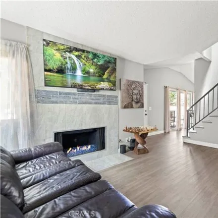 Image 5 - 27655 Ironstone Dr Apt 1, Canyon Country, California, 91387 - House for sale