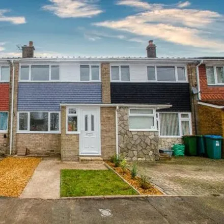 Buy this 3 bed townhouse on Shrubland Close in Southampton, SO18 5QQ