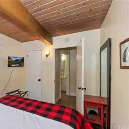 Image 7 - Lake Arrowhead, CA, 92352 - House for rent