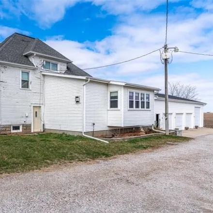 Buy this 5 bed house on 2170 325th Street in Cedar County, IA 52747