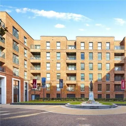 Buy this 2 bed apartment on The Warehouse in Memorial Avenue, Slough