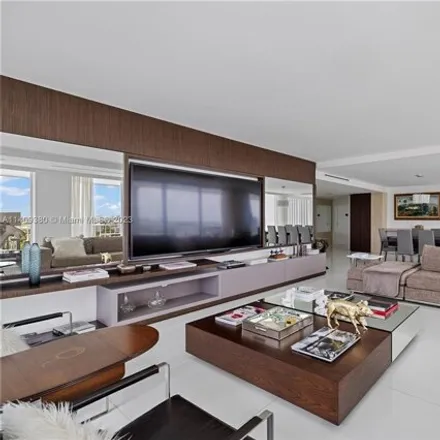 Image 4 - Collins Avenue, Bal Harbour Village, Miami-Dade County, FL 33154, USA - Condo for sale