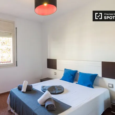 Rent this 5 bed room on Plaça de Las Navas in 08001 Barcelona, Spain