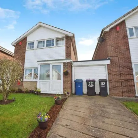 Buy this 3 bed house on Maple Close in Morton, DN21 2TX