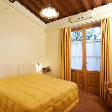 Rent this 2 bed apartment on Via di Gavignano in 59015 Lastra a Signa FI, Italy