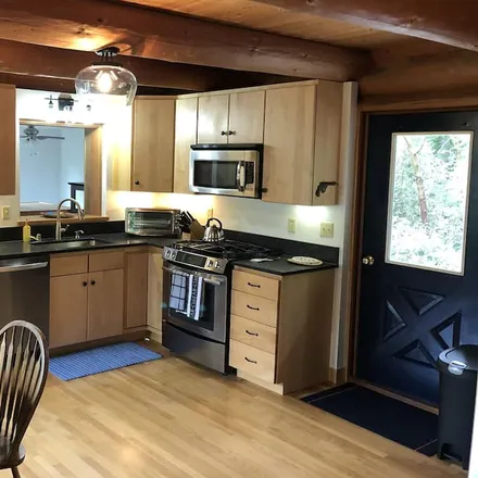 Rent this 2 bed house on Indianola in WA, 98342