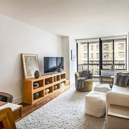 Buy this studio condo on 130 West 79th Street in New York, NY 10024