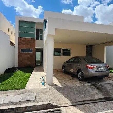 Rent this 3 bed house on Pizza Hut in Calle 24, 97133 Mérida