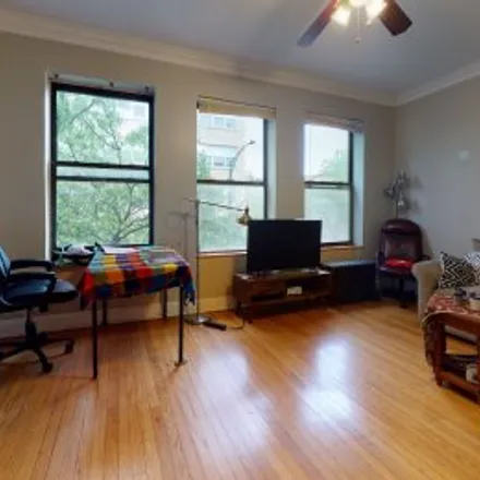 Rent this 2 bed apartment on #3d,2202 West Granville Avenue in West Ridge, Chicago