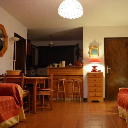 Image 1 - 83230 Bormes-les-Mimosas, France - Apartment for rent